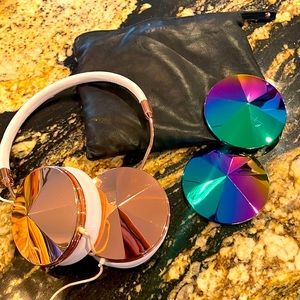 Frends wired headset.